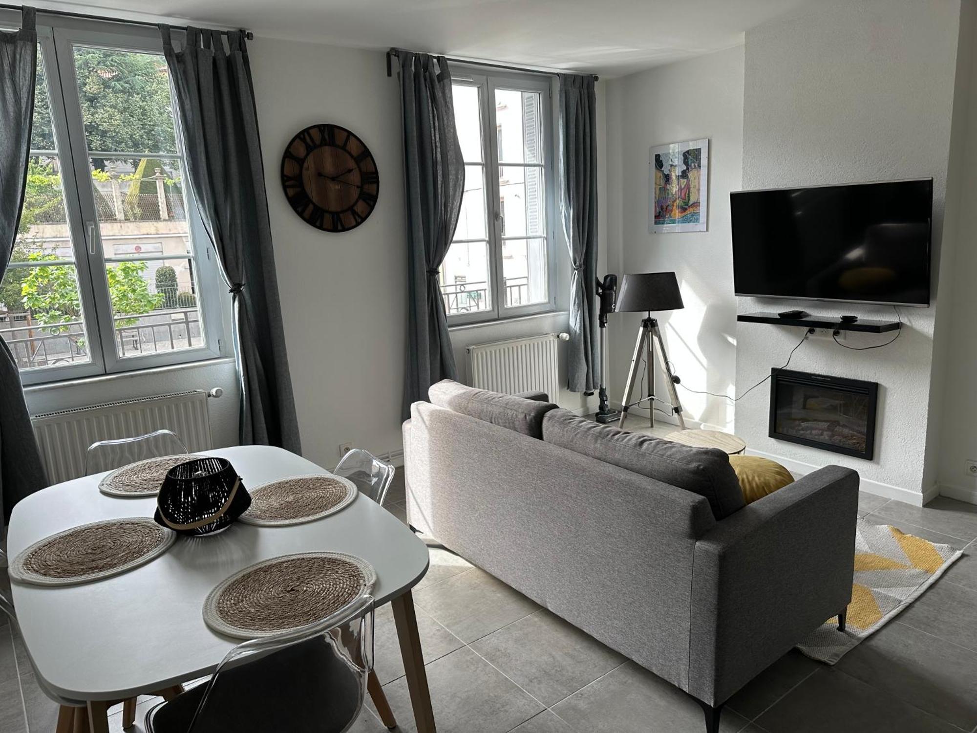 Le Puy-en-Velay Appartement Avec Terrasse Au Puy מראה חיצוני תמונה